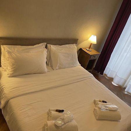 Hotel Broglia Сирмионе Екстериор снимка