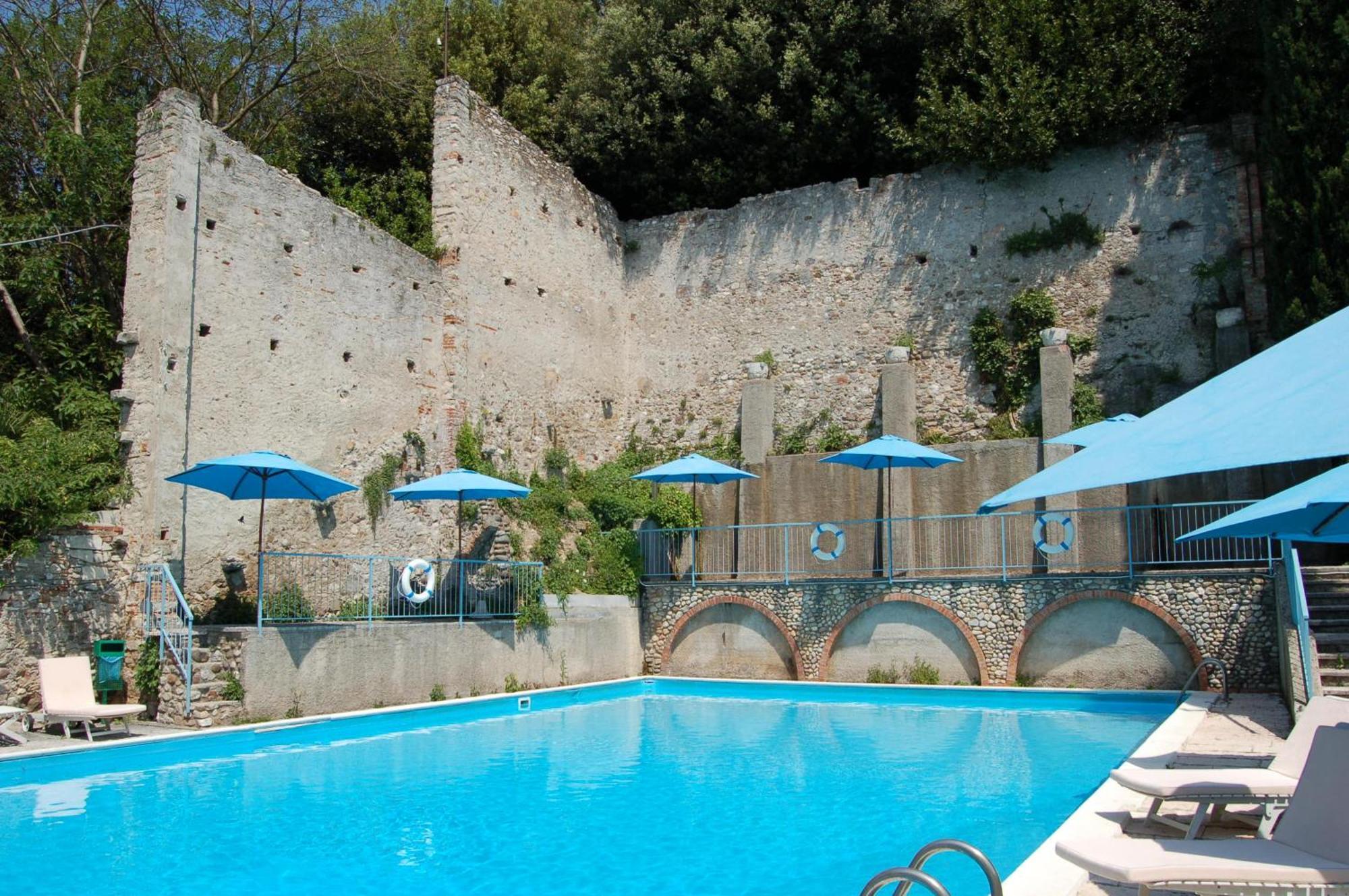 Hotel Broglia Сирмионе Екстериор снимка